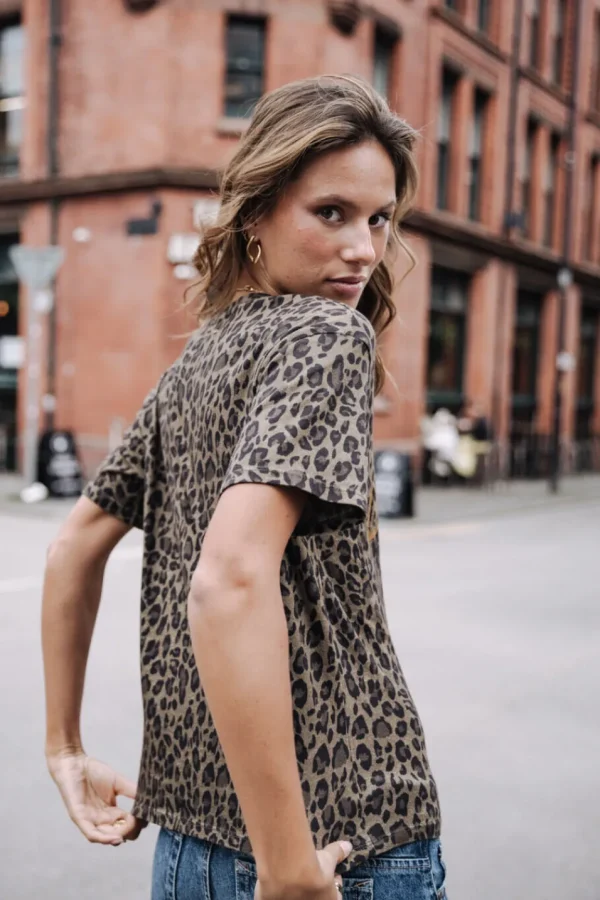 Freeman T. Porter T-Shirts*Suria Leo Chicago
